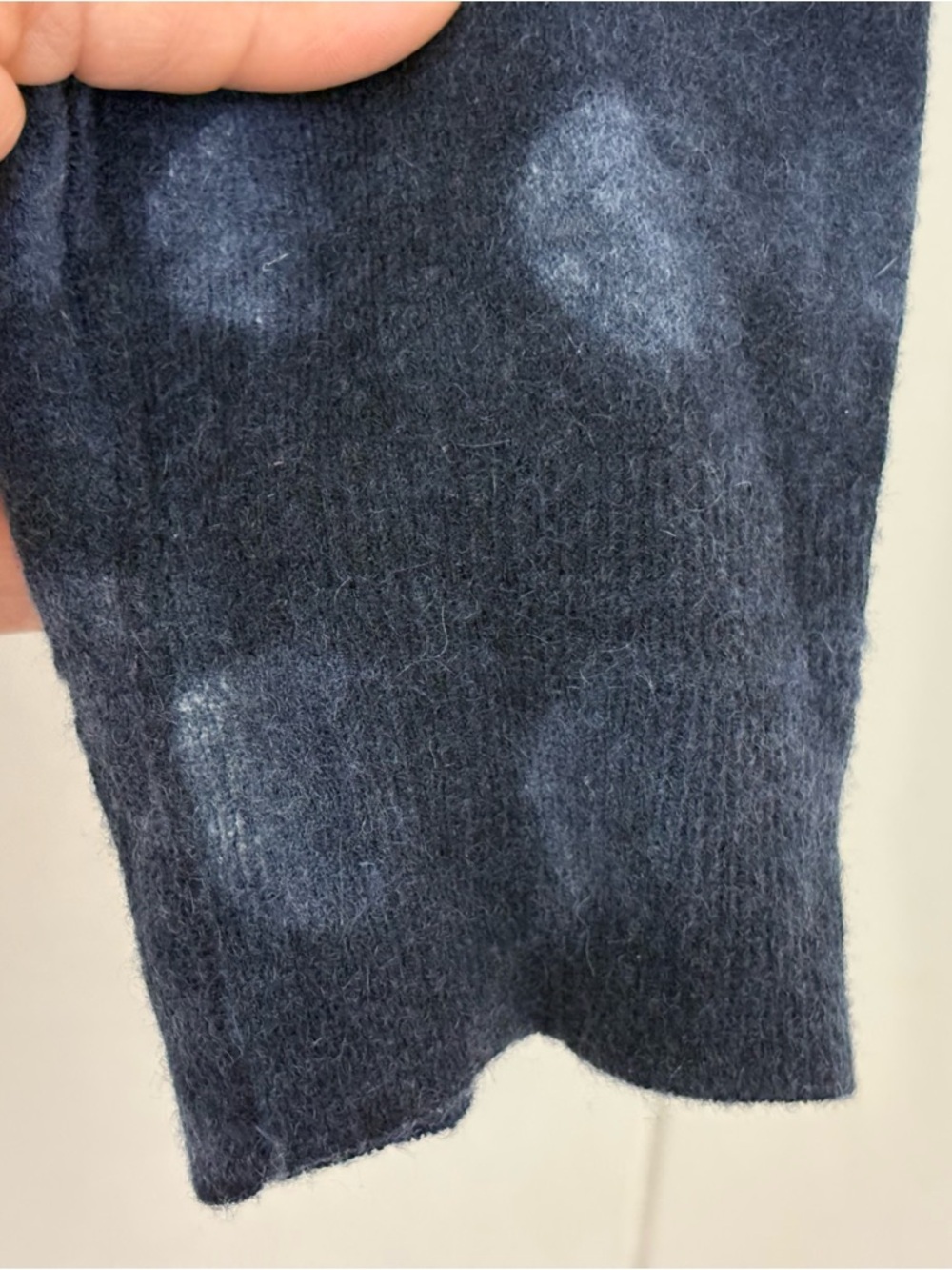 Zadig & Voltaire Anouk Cashmere Dot Sweater Navy Polka Dot Size L Lightweight - Picture 10 of 11